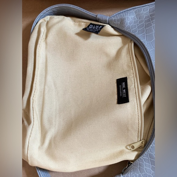 Nine West Light Blue Crocodile Print Handbag With Pockets - Picture 11 of 12